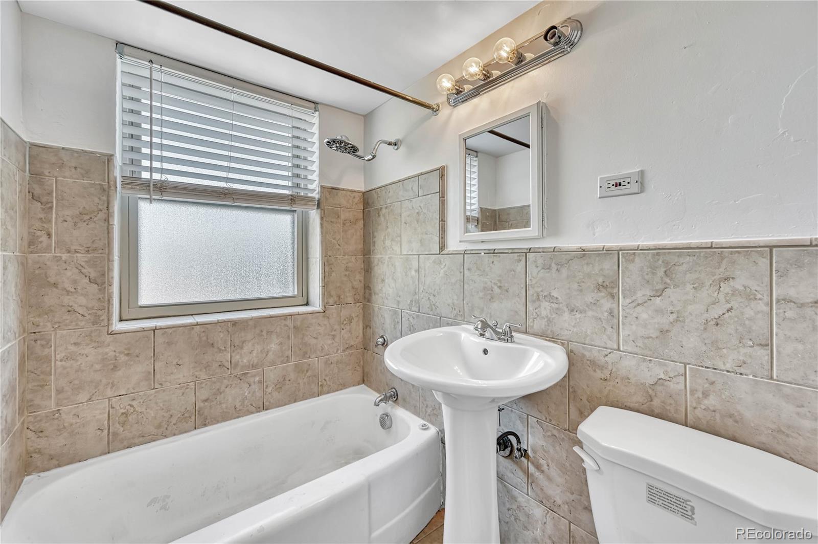 MLS Image #13 for 2100 n franklin street,denver, Colorado