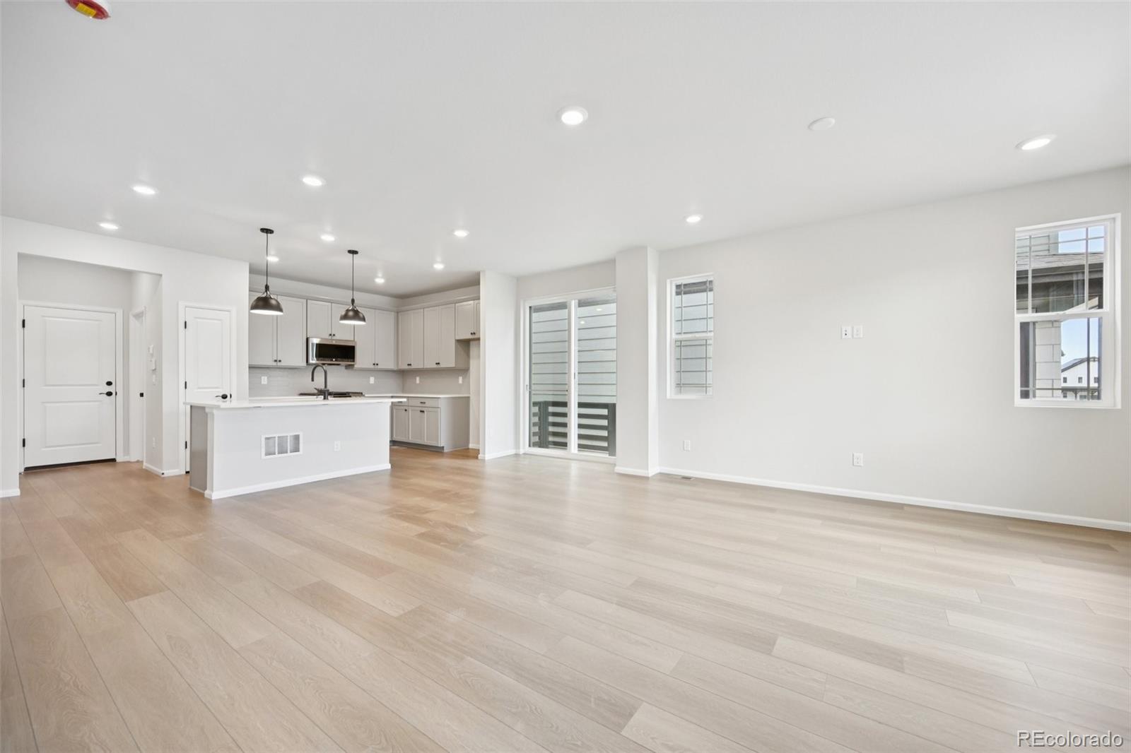 MLS Image #4 for 7251  goldbloom lane,littleton, Colorado