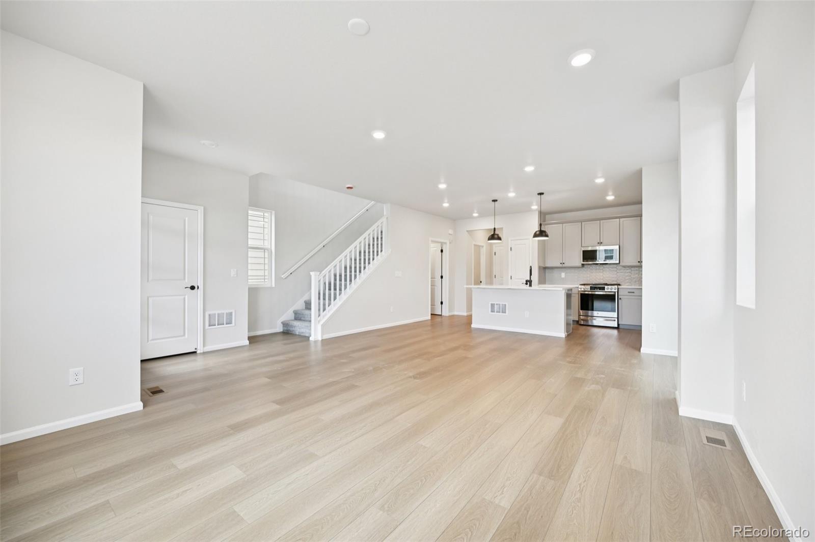 MLS Image #5 for 7251  goldbloom lane,littleton, Colorado