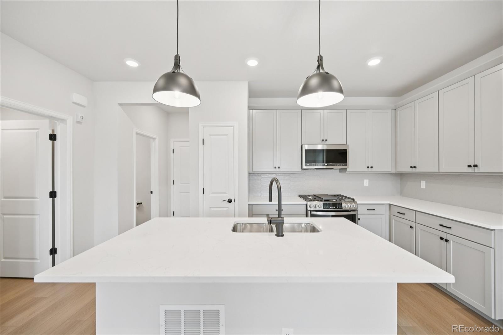 MLS Image #7 for 7251  goldbloom lane,littleton, Colorado