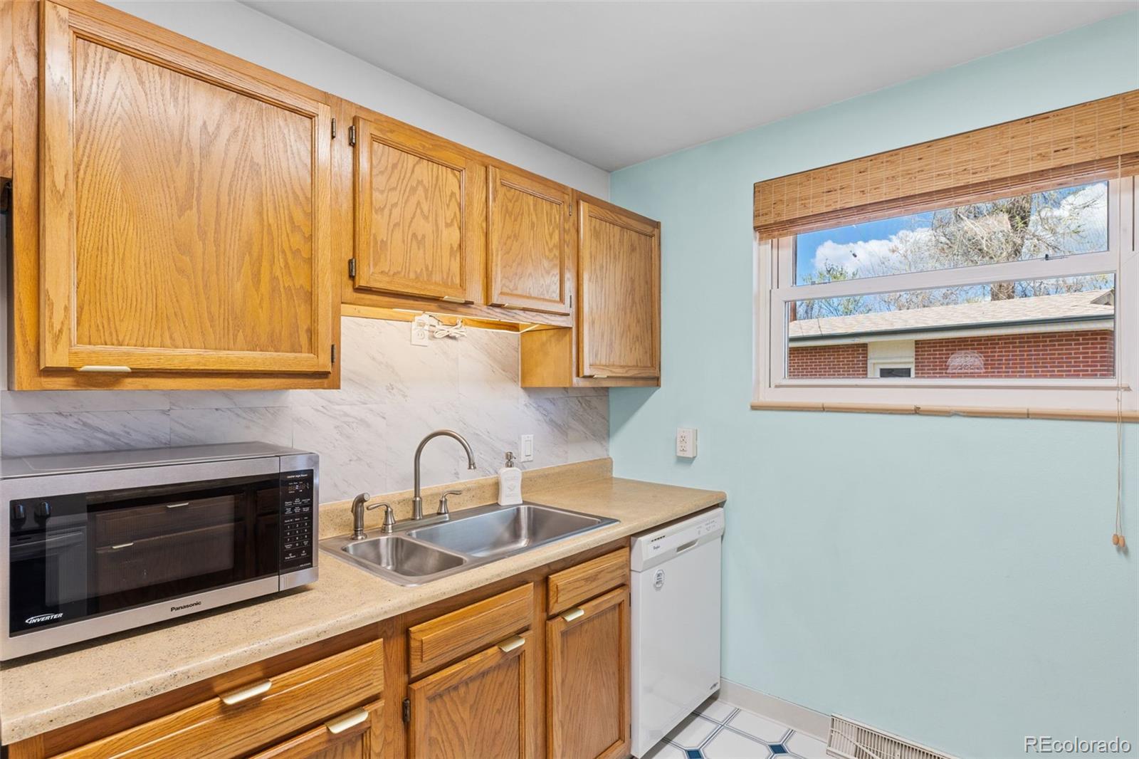 MLS Image #13 for 2591  beech court,golden, Colorado