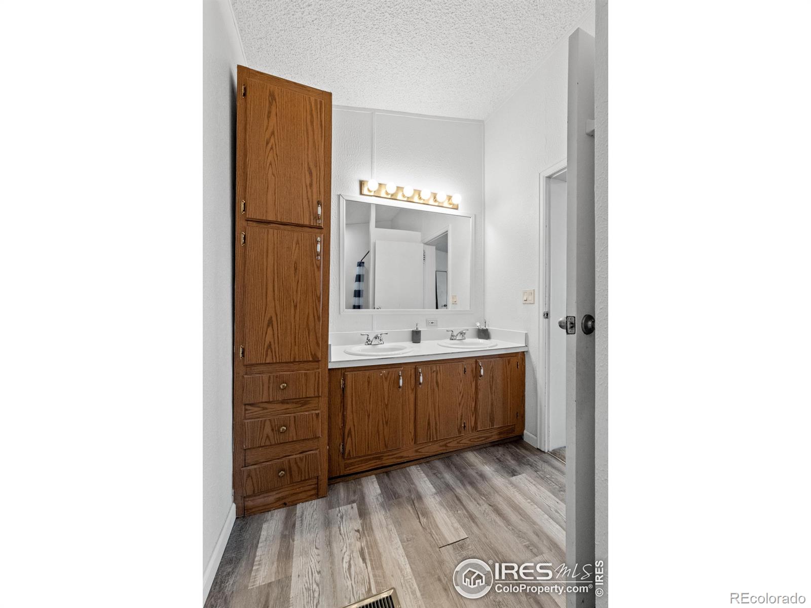 MLS Image #24 for 332  circle drive,fort morgan, Colorado