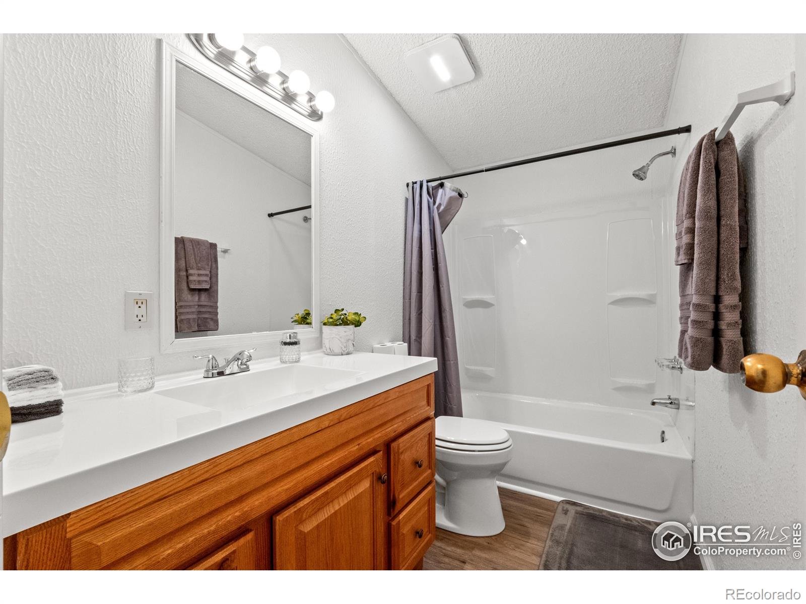 MLS Image #30 for 332  circle drive,fort morgan, Colorado