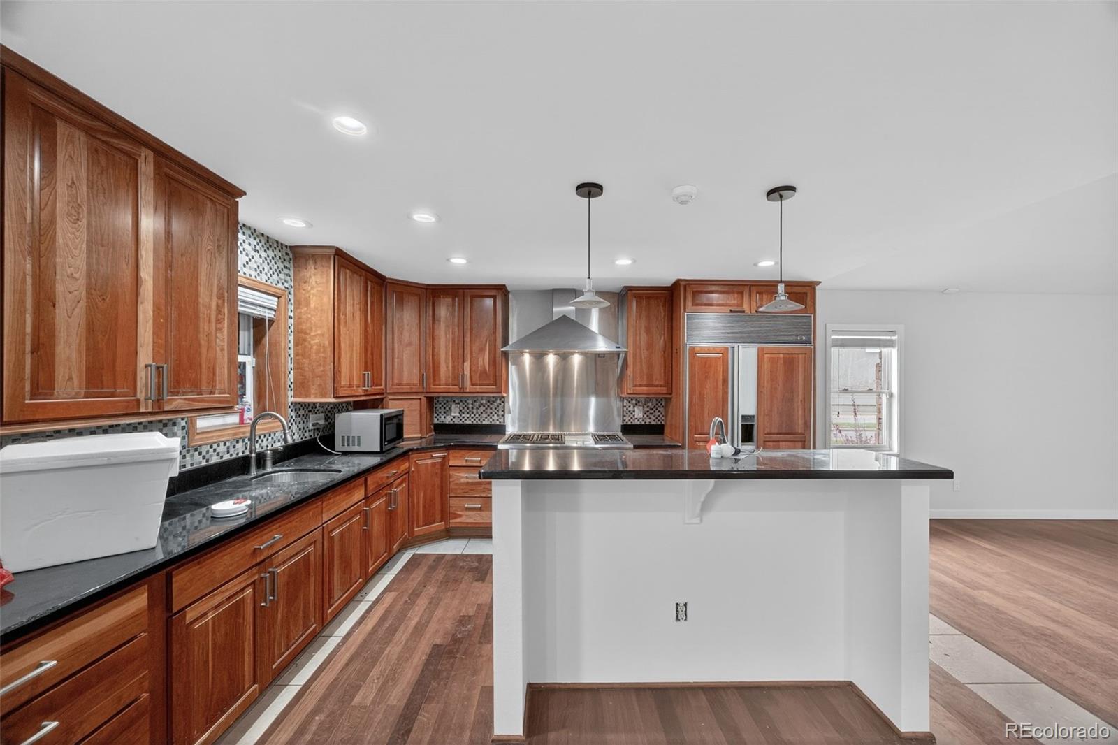 MLS Image #22 for 4180 s monaco parkway,denver, Colorado