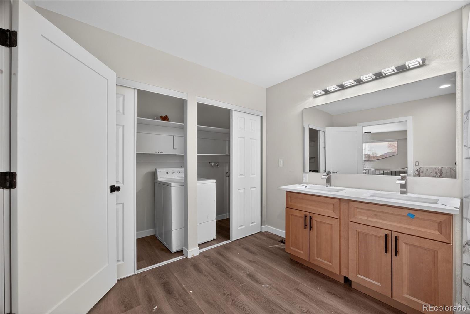 MLS Image #29 for 4180 s monaco parkway,denver, Colorado