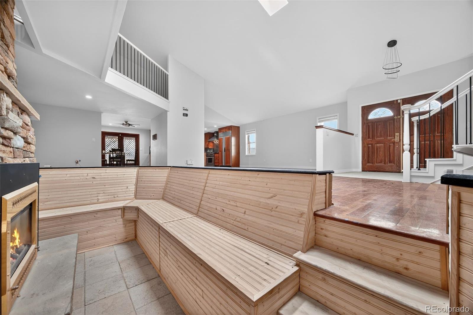 MLS Image #3 for 4180 s monaco parkway,denver, Colorado