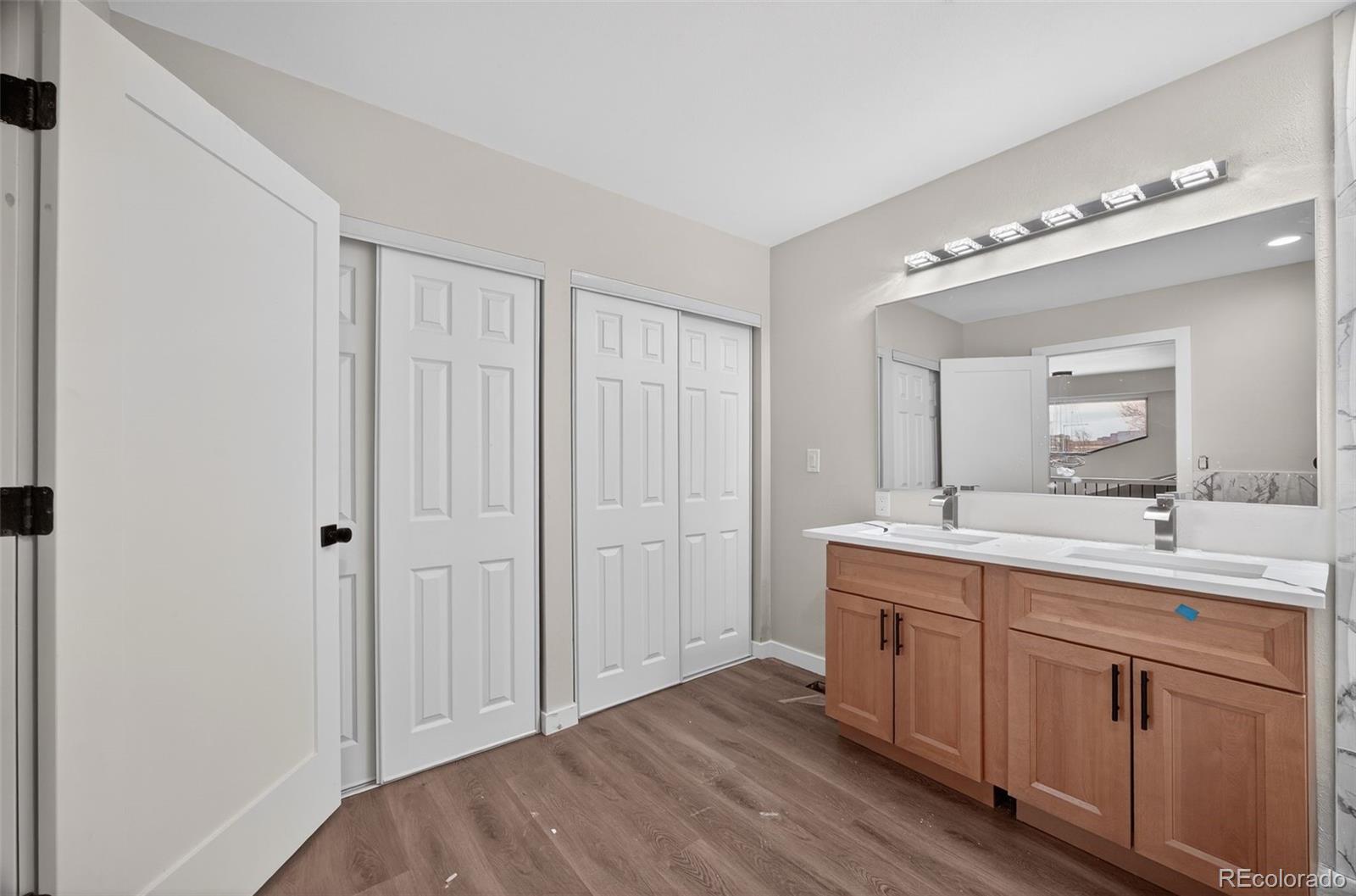 MLS Image #30 for 4180 s monaco parkway,denver, Colorado