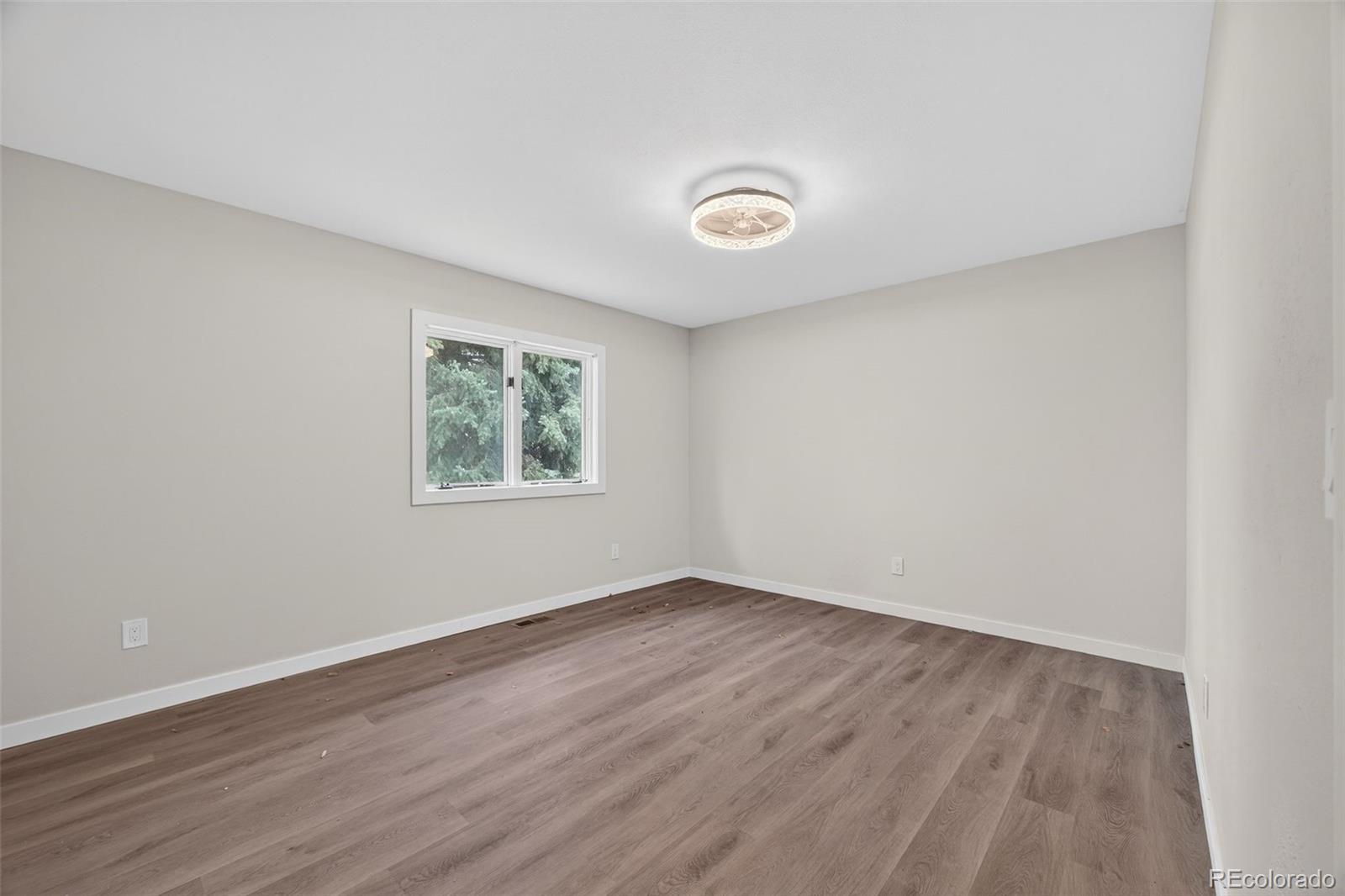 MLS Image #41 for 4180 s monaco parkway,denver, Colorado