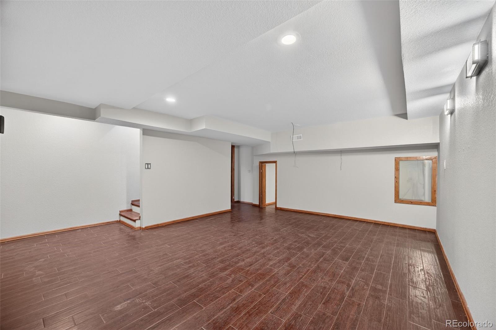MLS Image #47 for 4180 s monaco parkway,denver, Colorado