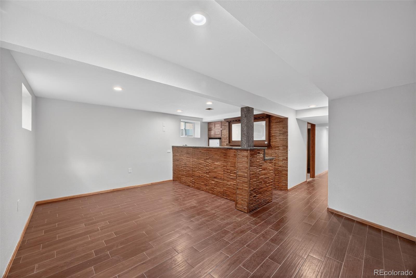MLS Image #49 for 4180 s monaco parkway,denver, Colorado