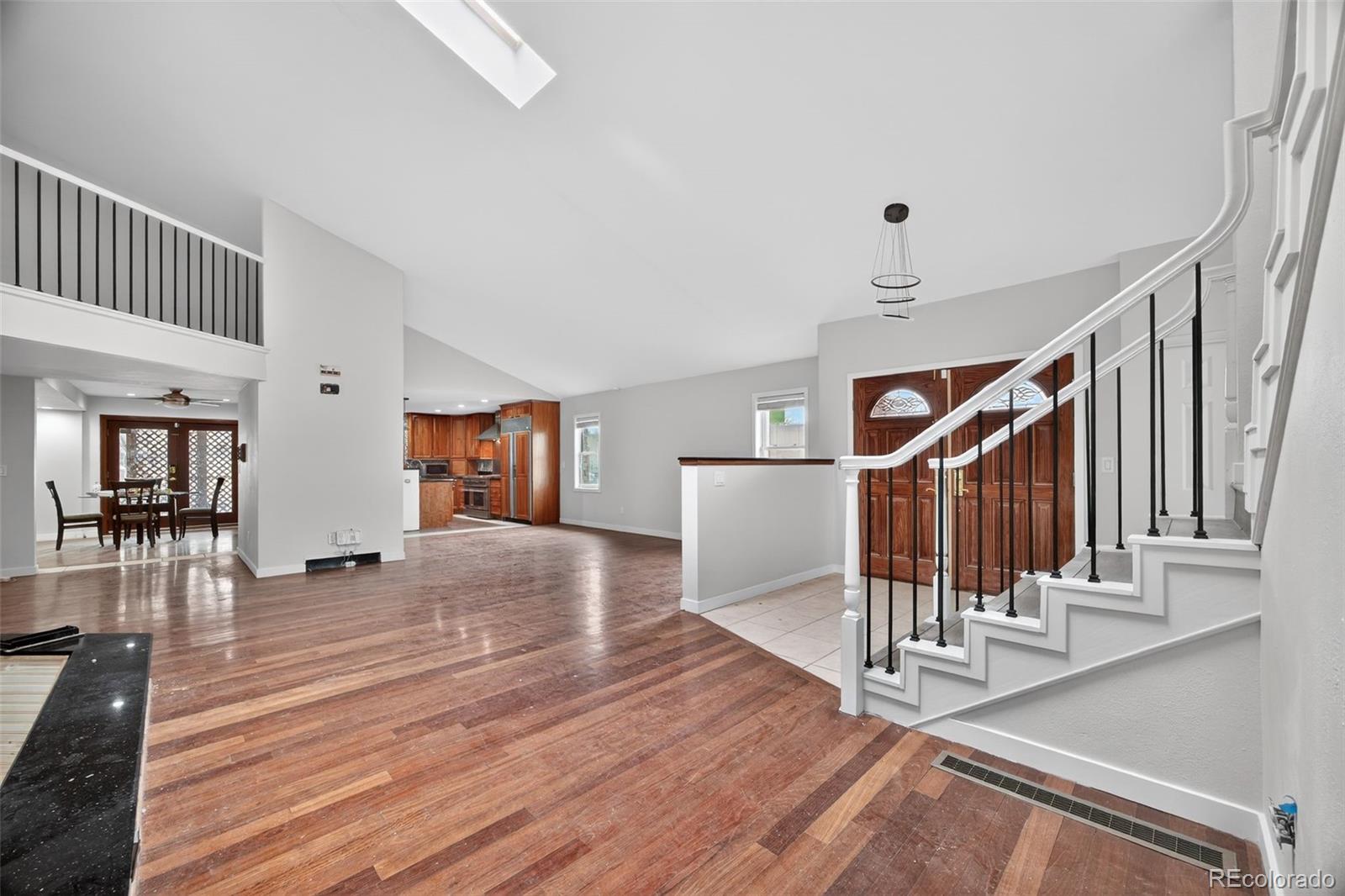 MLS Image #6 for 4180 s monaco parkway,denver, Colorado