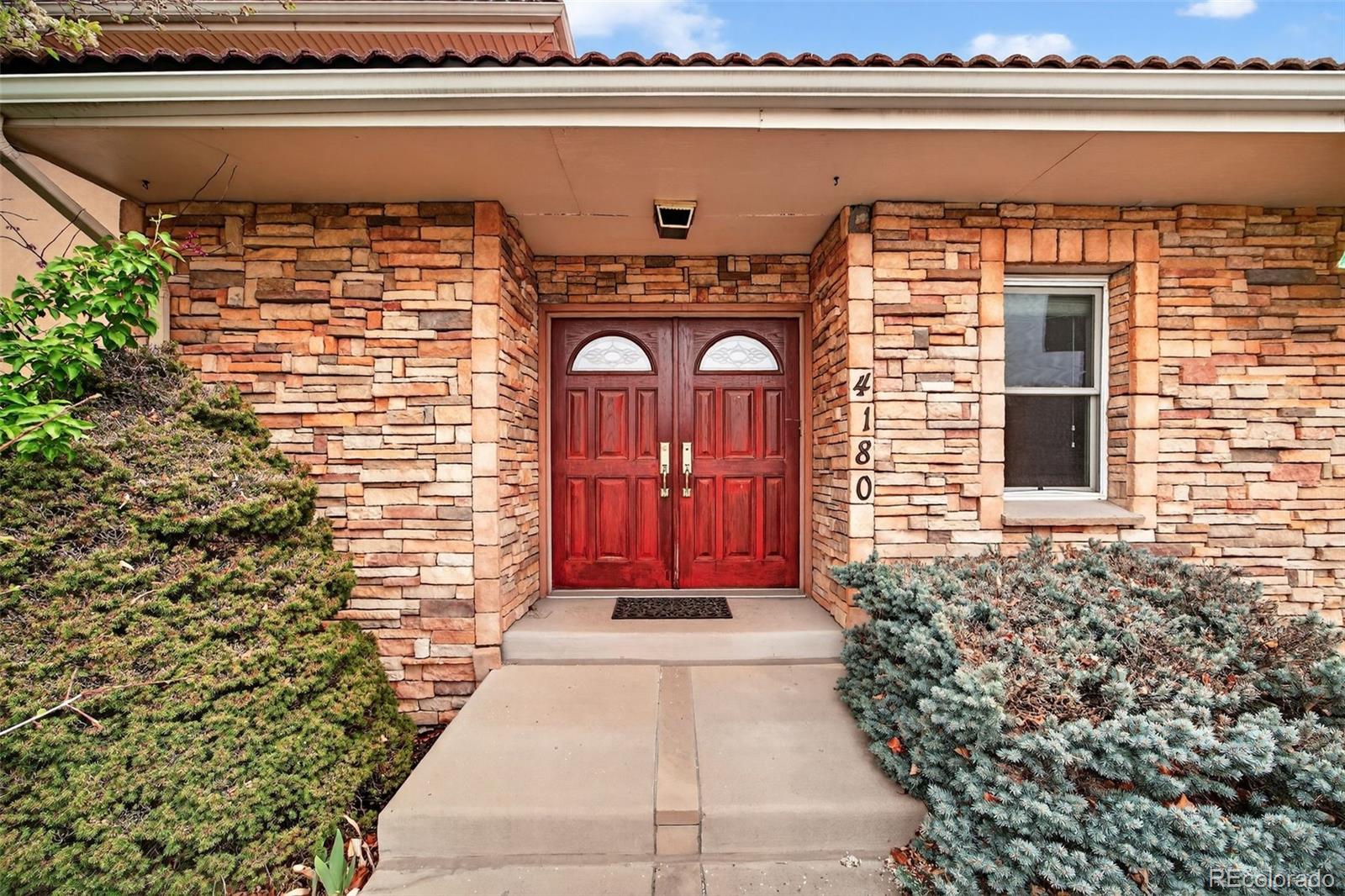 MLS Image #7 for 4180 s monaco parkway,denver, Colorado