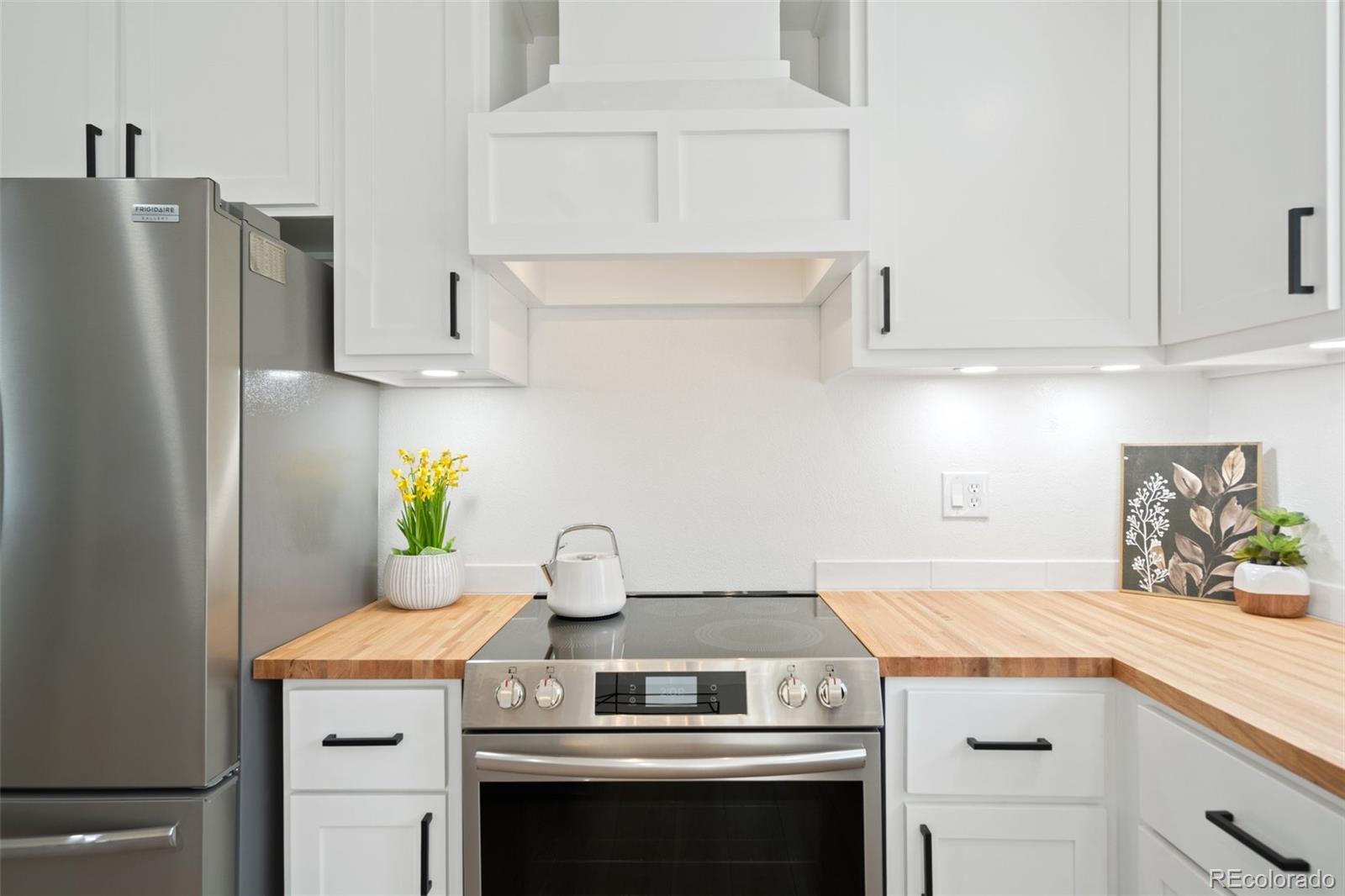MLS Image #17 for 3135  raindrop drive,colorado springs, Colorado