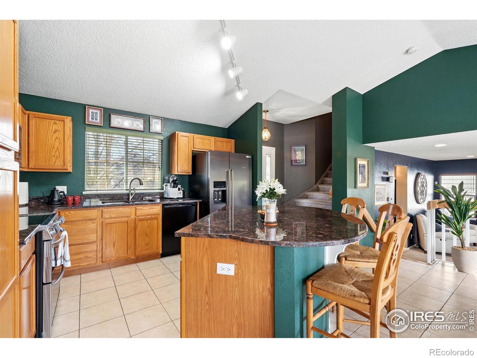 MLS Image #11 for 407  simmons street,erie, Colorado