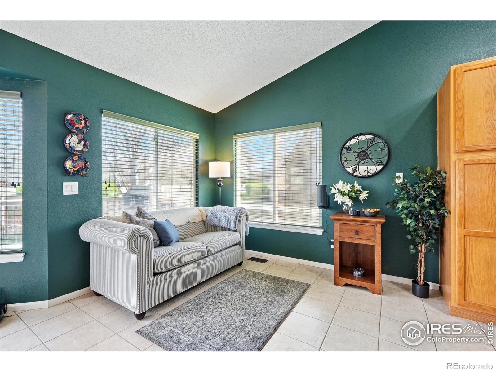 MLS Image #12 for 407  simmons street,erie, Colorado