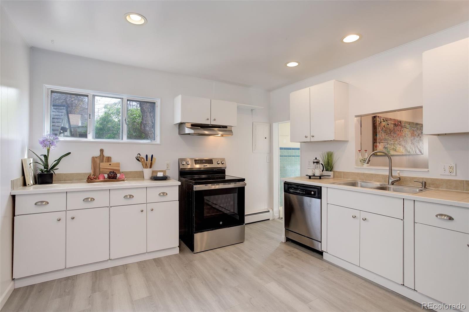 MLS Image #13 for 1270  elmira street,aurora, Colorado