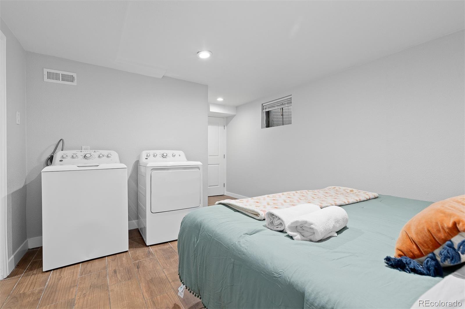 MLS Image #21 for 7670  greenwood boulevard,denver, Colorado