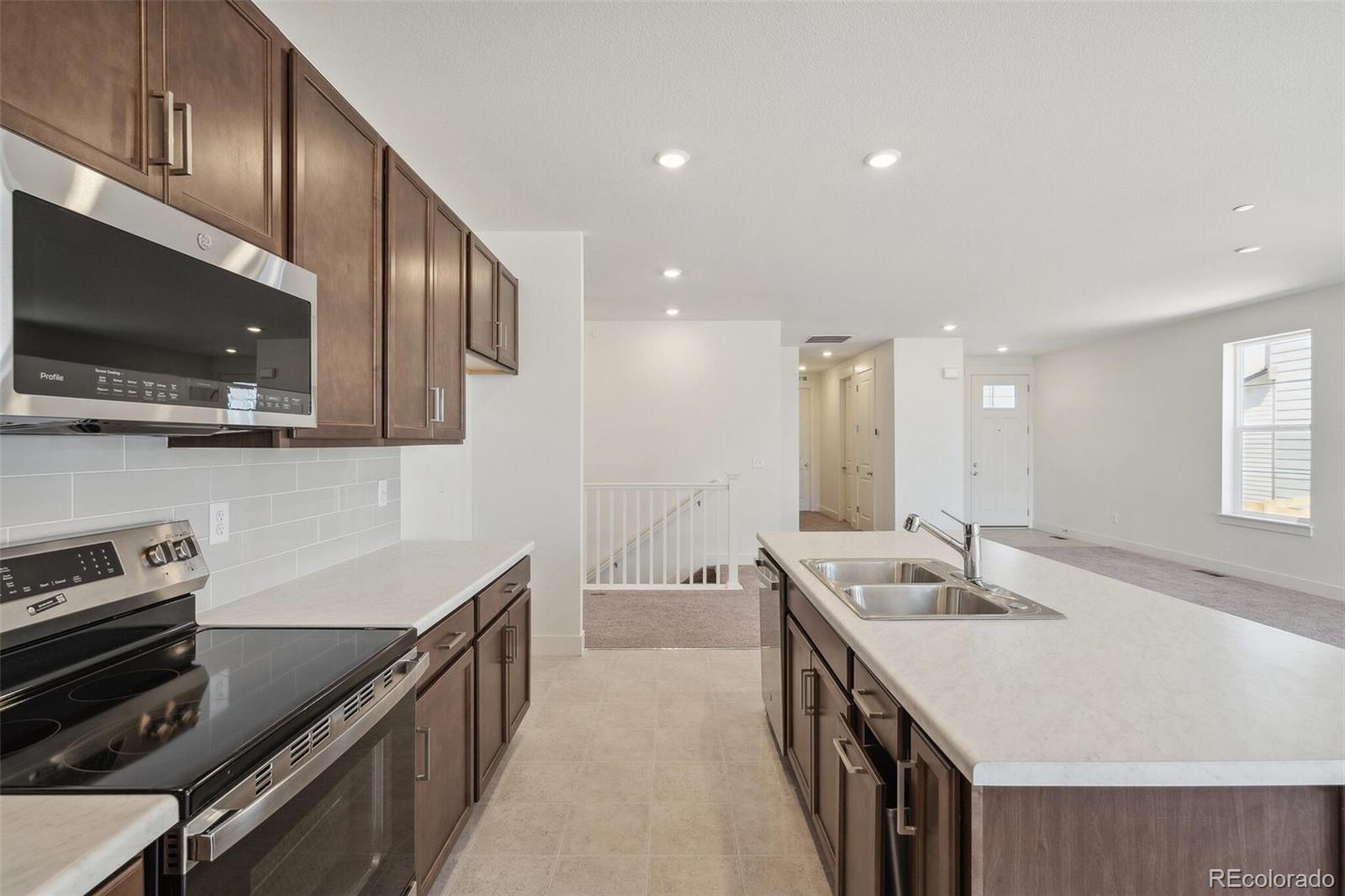 MLS Image #14 for 9314  biscay street,commerce city, Colorado