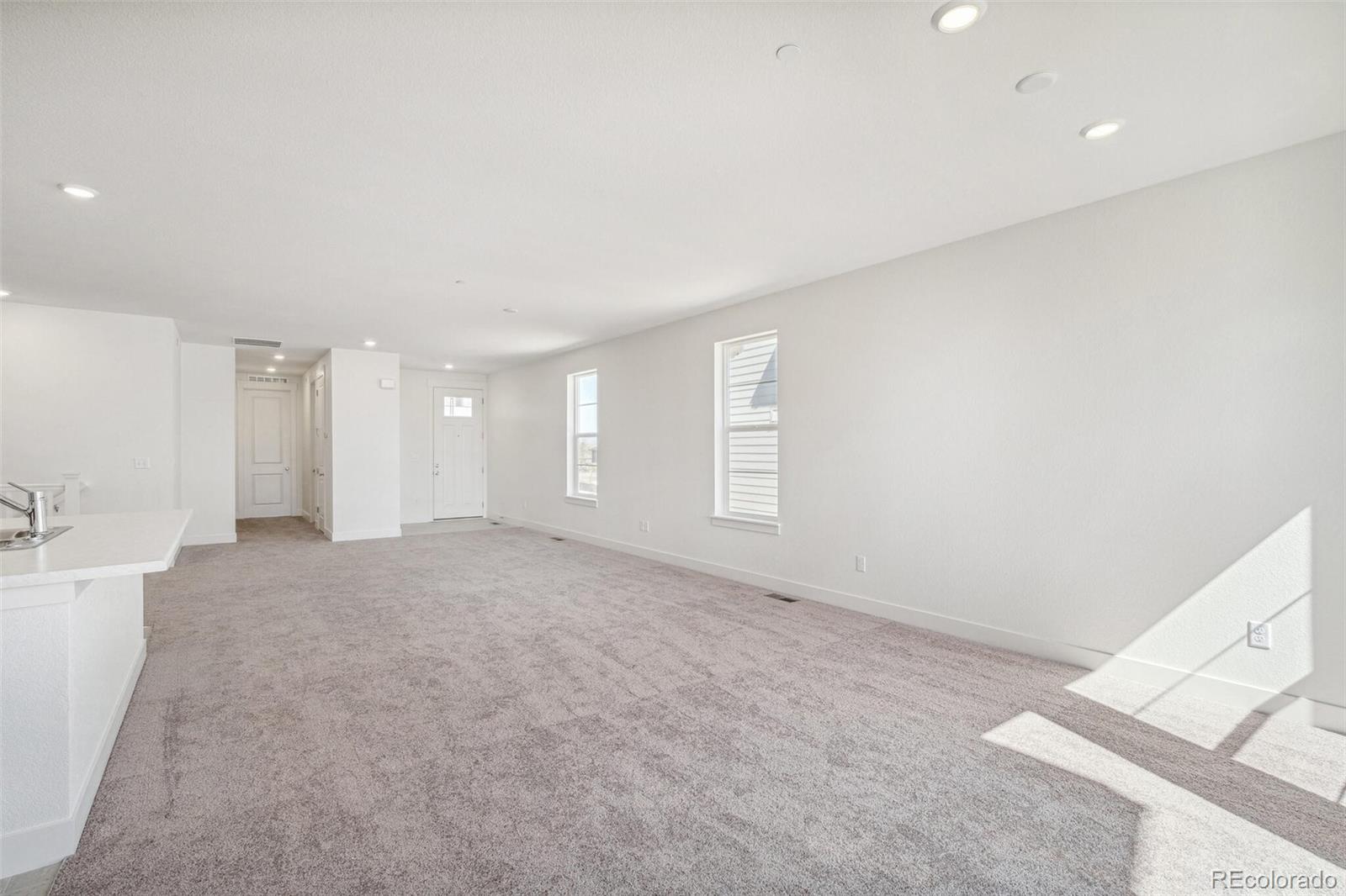 MLS Image #7 for 9314  biscay street,commerce city, Colorado