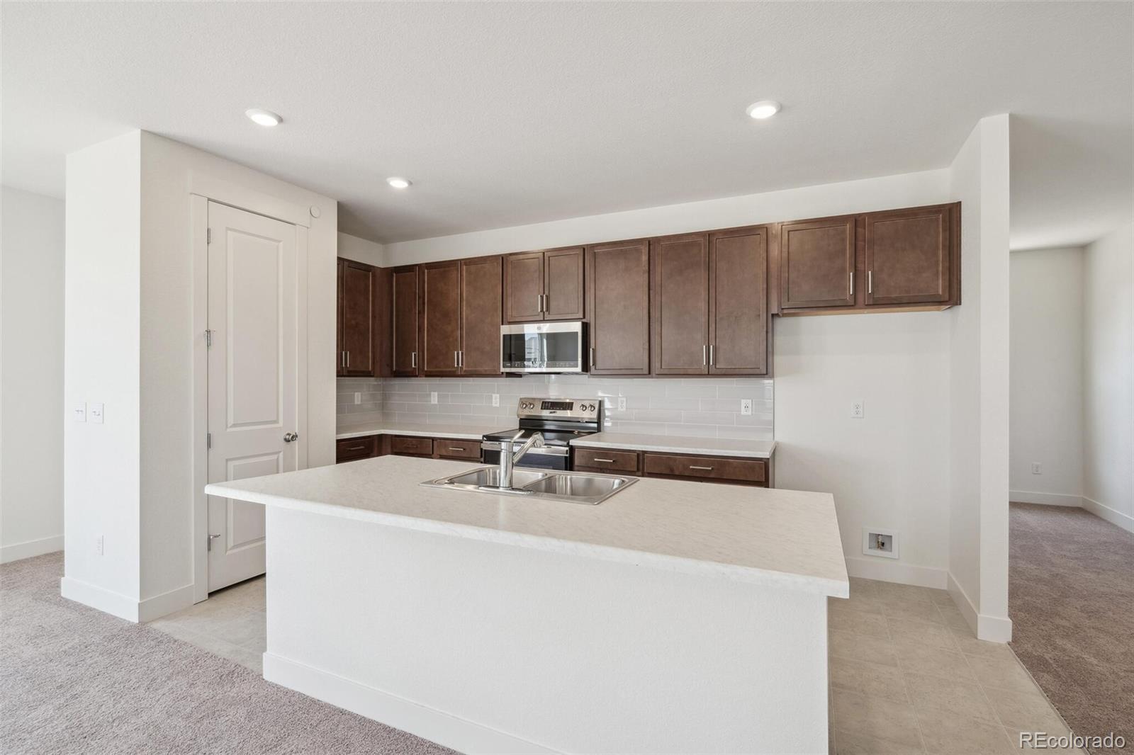 MLS Image #9 for 9314  biscay street,commerce city, Colorado
