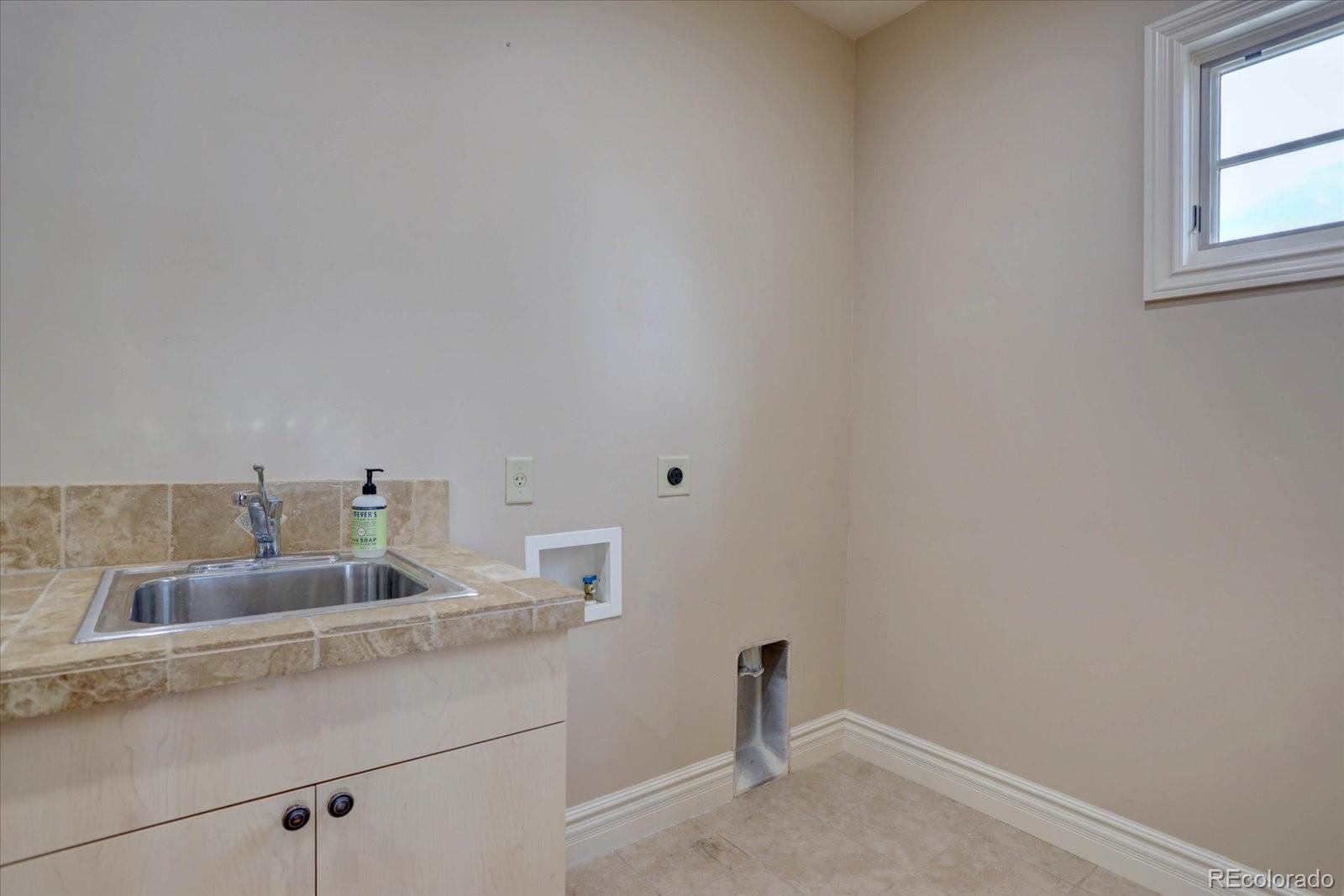 MLS Image #14 for 14993 w 55th drive,golden, Colorado