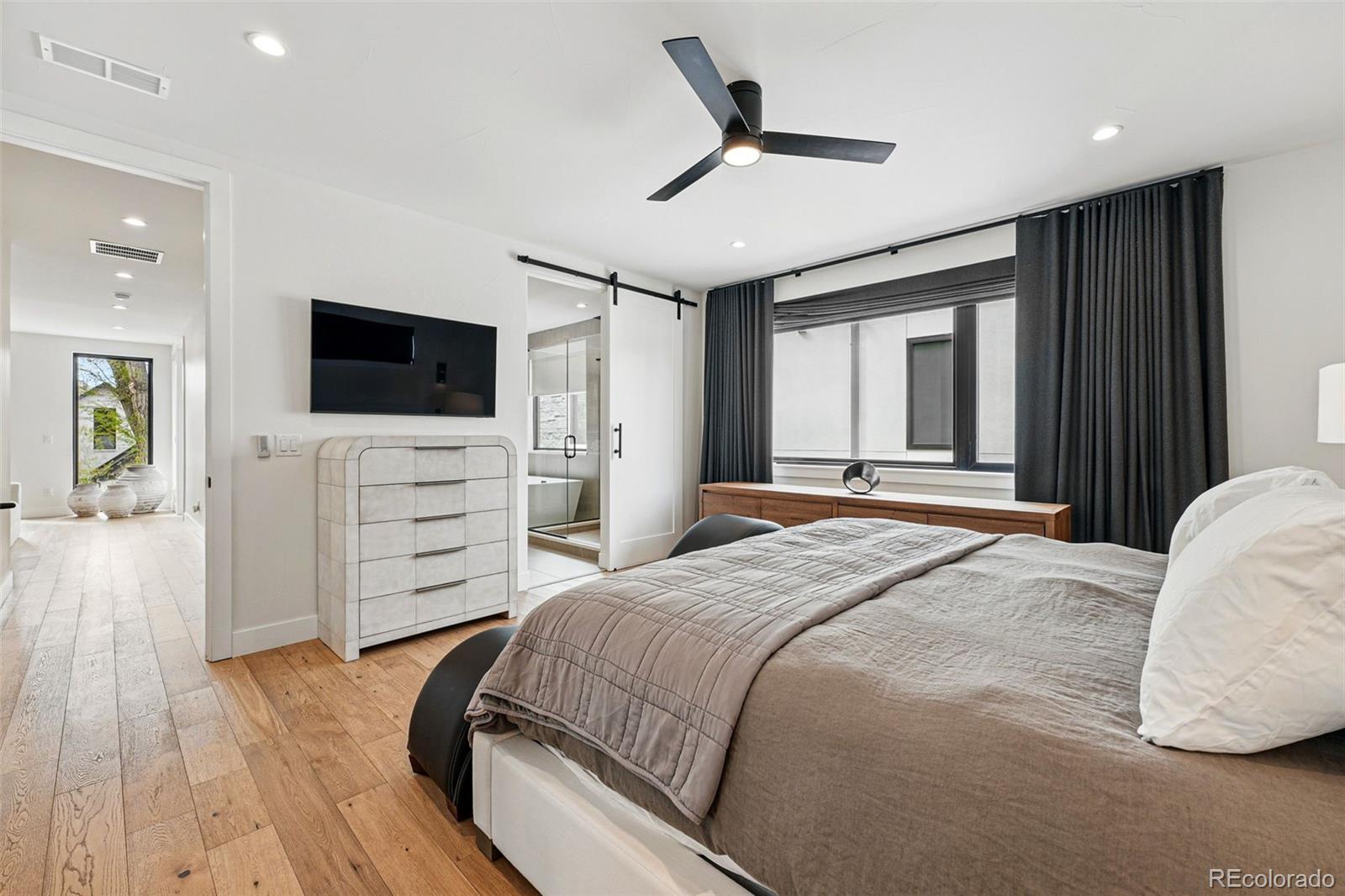 MLS Image #18 for 380 s humboldt street,denver, Colorado