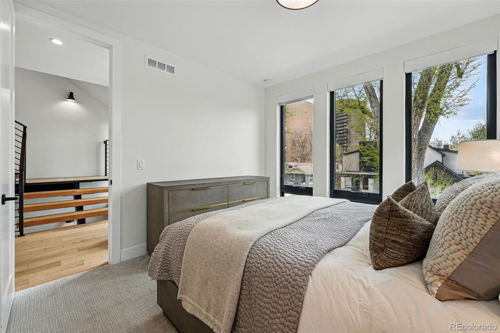 MLS Image #23 for 380 s humboldt street,denver, Colorado