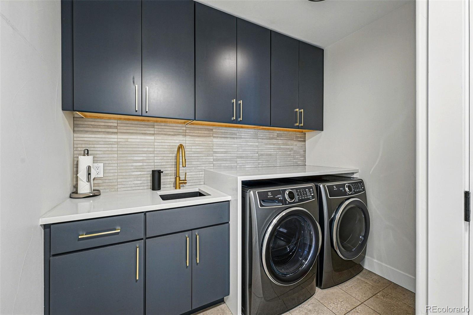 MLS Image #36 for 380 s humboldt street,denver, Colorado