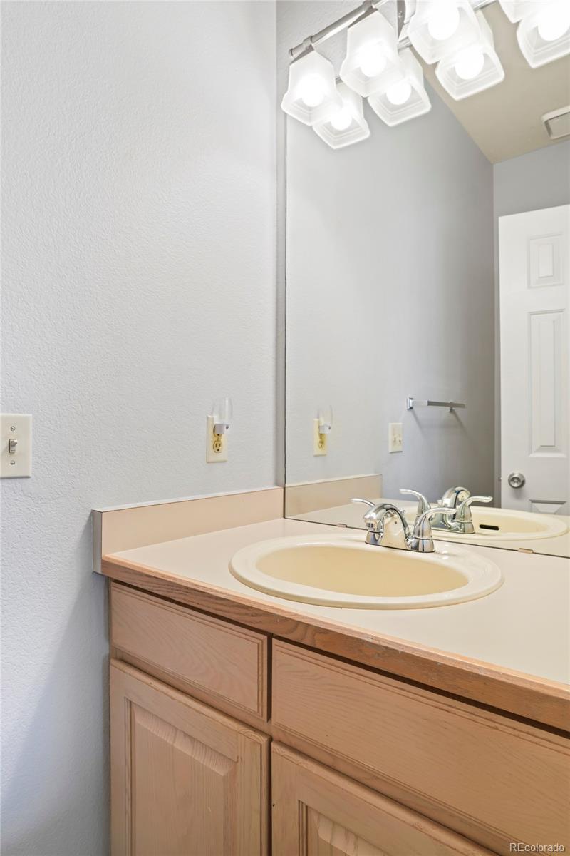 MLS Image #32 for 14084 e hampden place,aurora, Colorado
