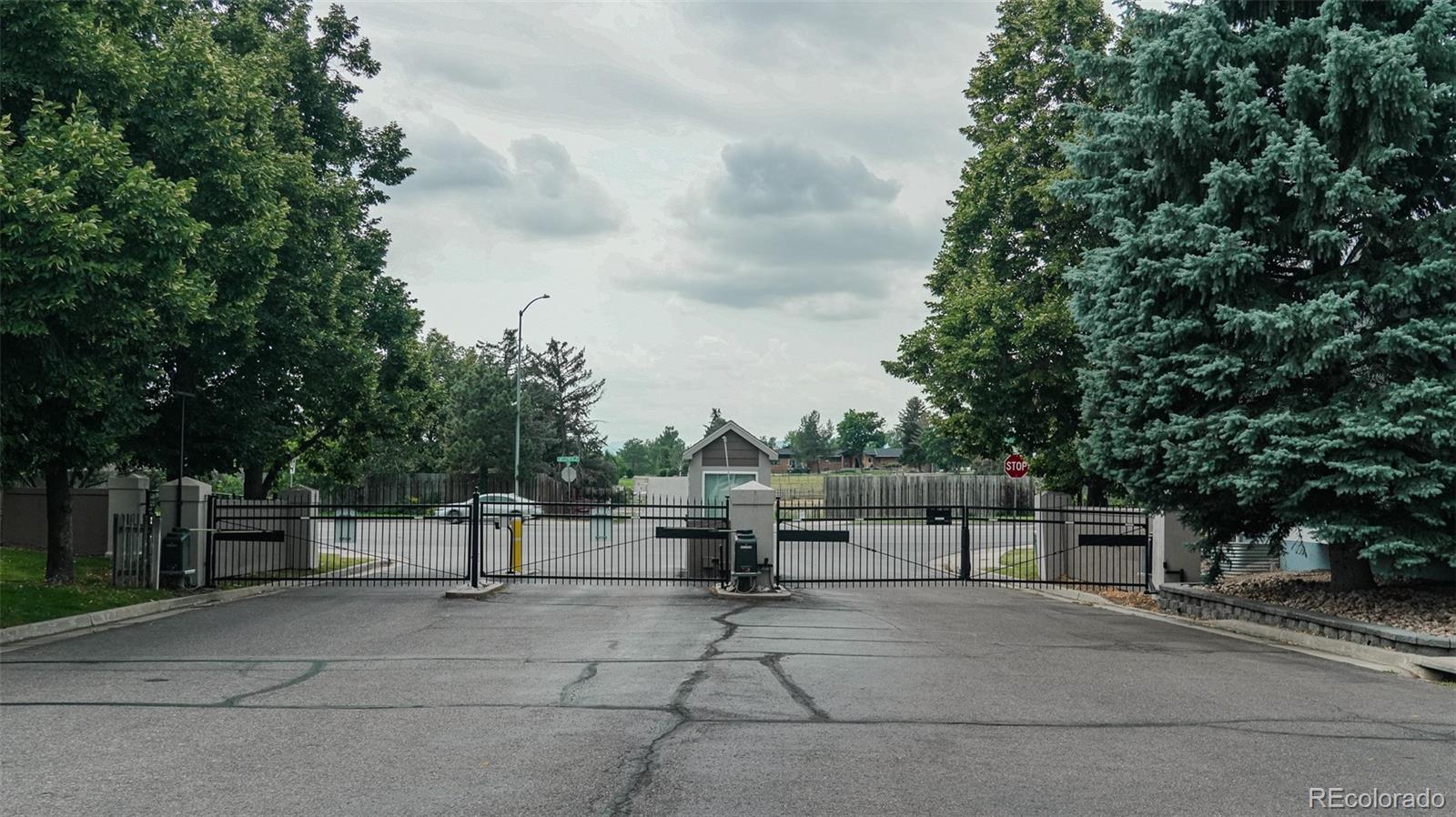 MLS Image #29 for 10654 w dumbarton circle,littleton, Colorado