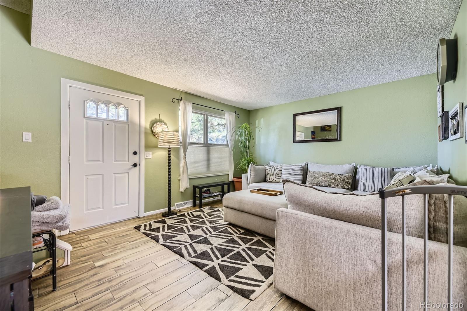 MLS Image #4 for 14742 e radcliff place,aurora, Colorado