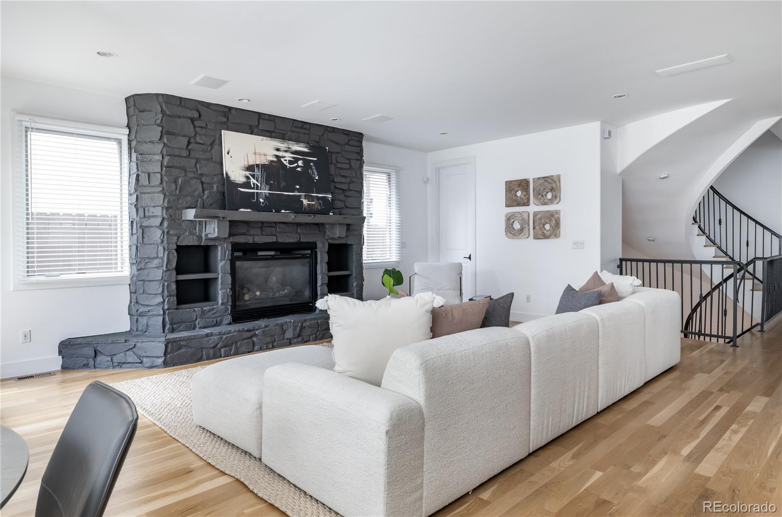 MLS Image #7 for 2646 s madison street,denver, Colorado