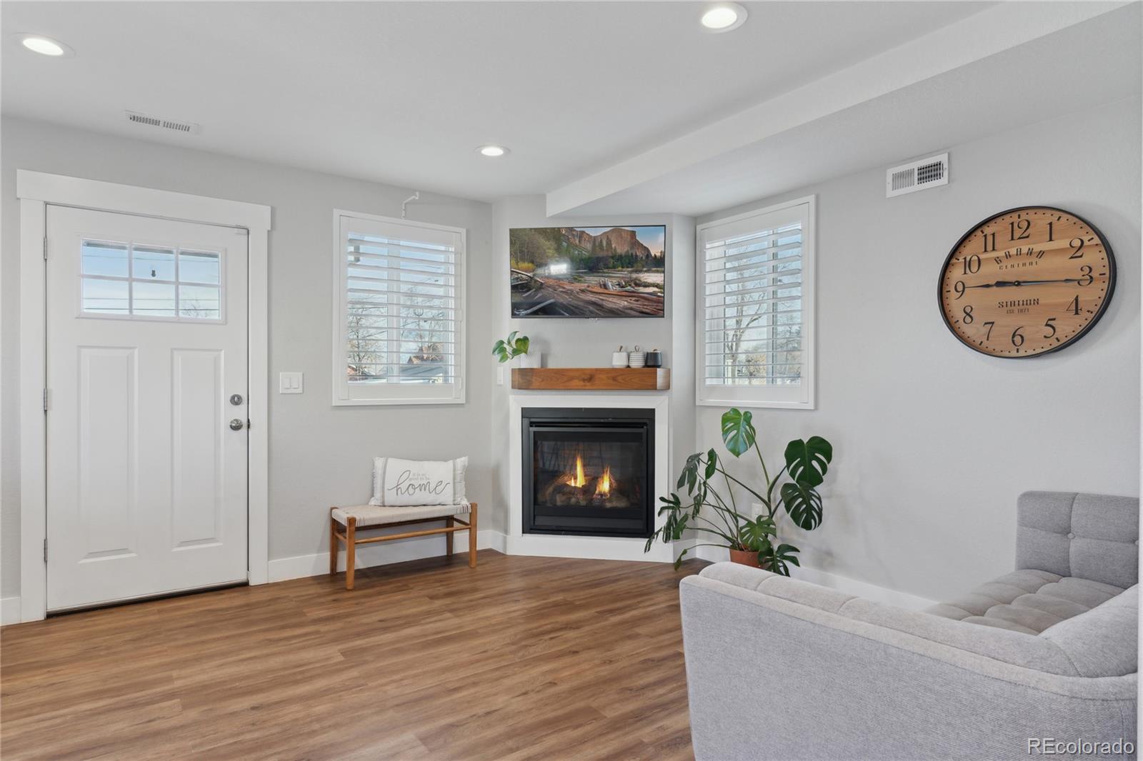 MLS Image #2 for 760 w asbury avenue,denver, Colorado