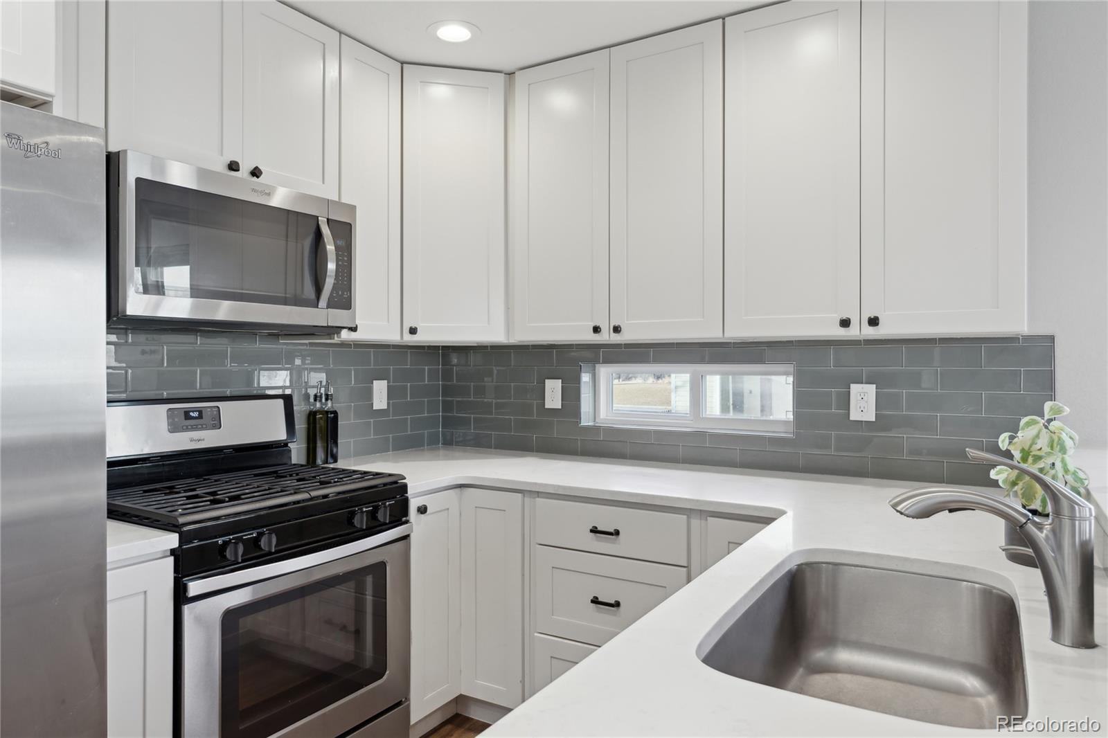 MLS Image #9 for 760 w asbury avenue,denver, Colorado