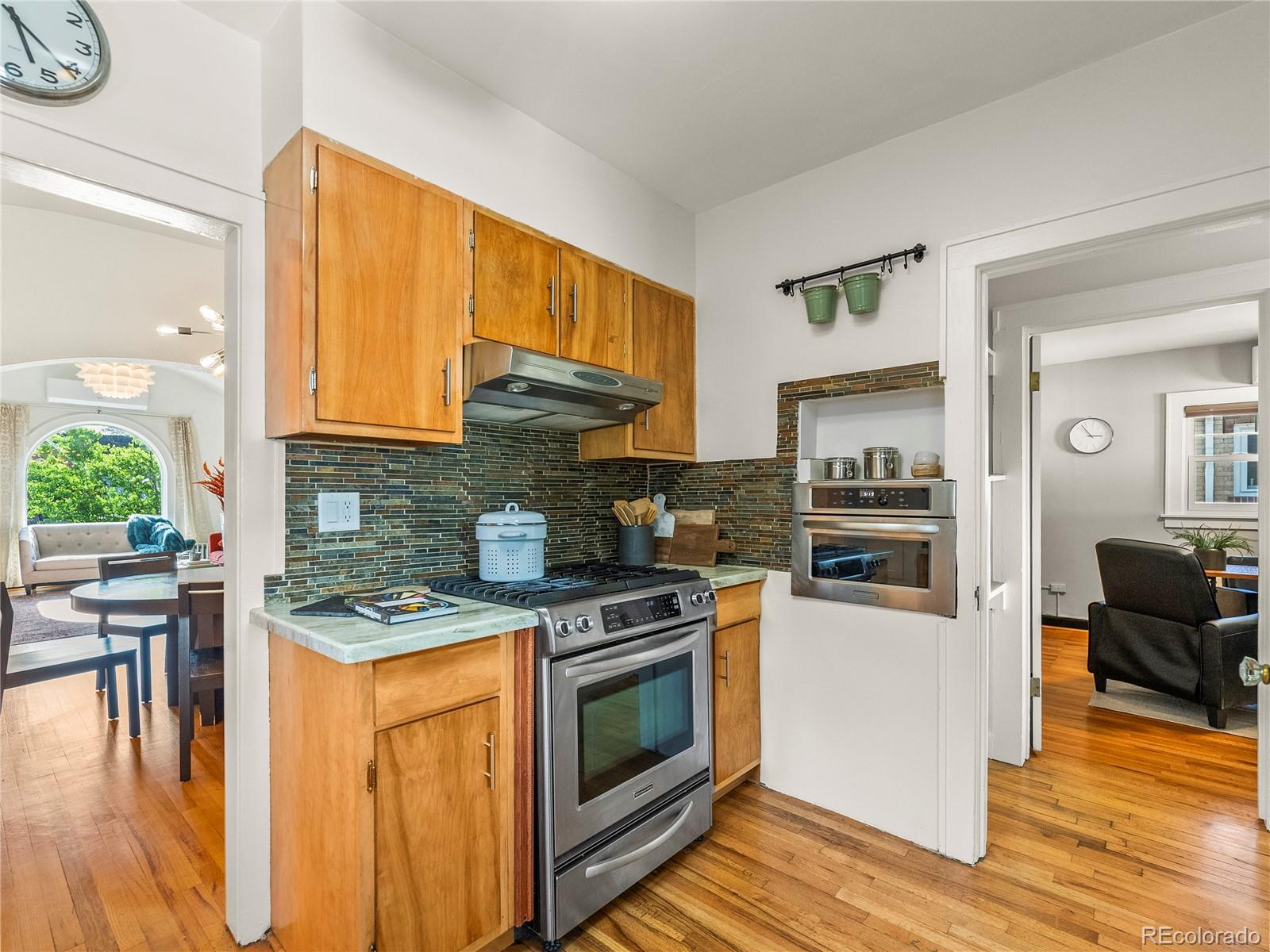 MLS Image #14 for 1528  holly street,denver, Colorado