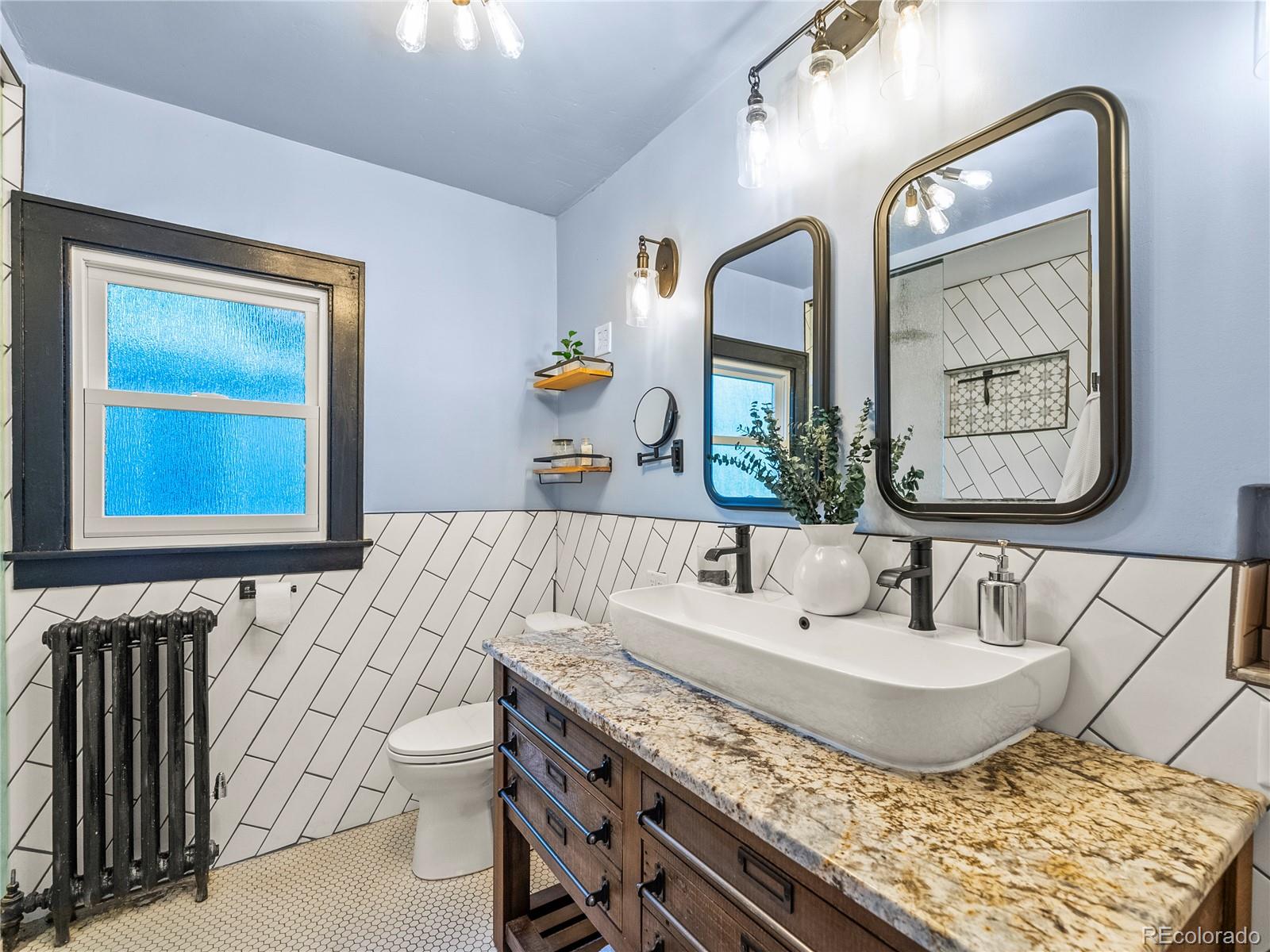 MLS Image #23 for 1528  holly street,denver, Colorado