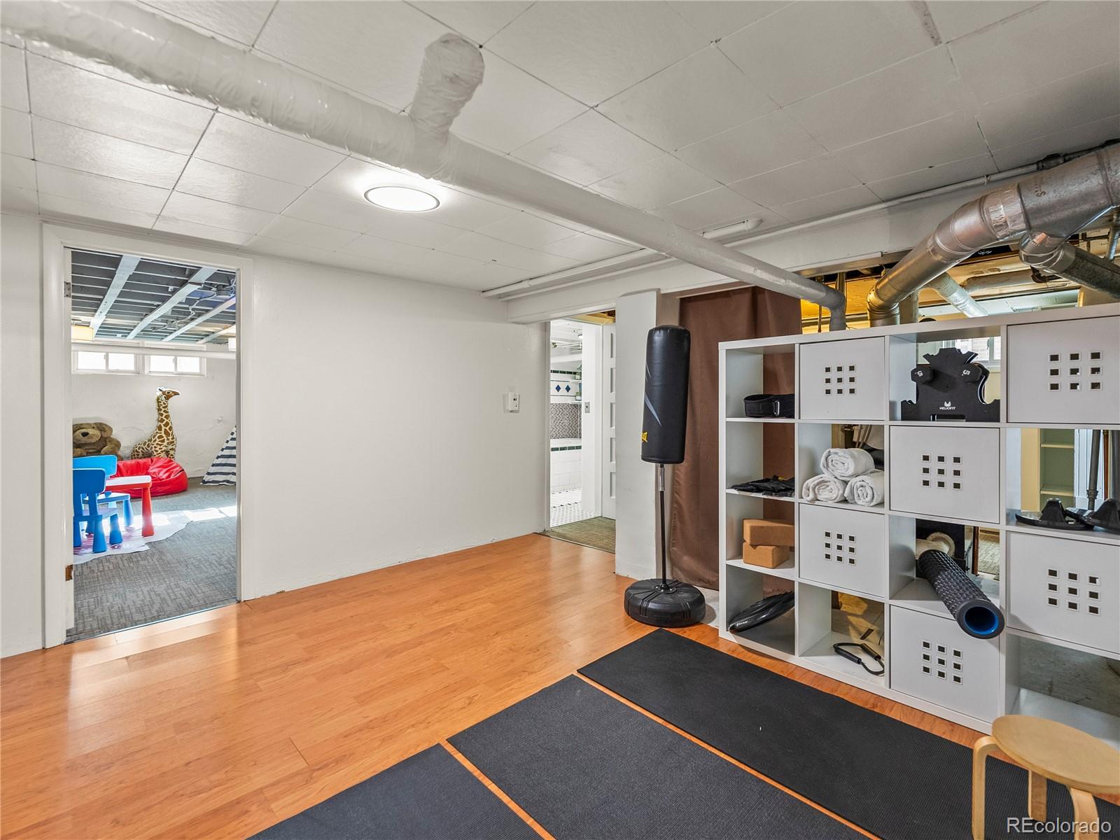 MLS Image #28 for 1528  holly street,denver, Colorado