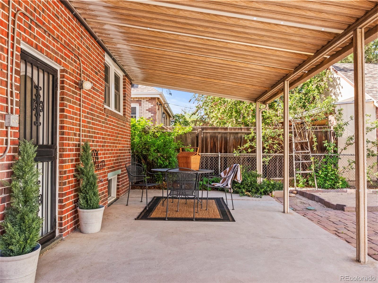 MLS Image #34 for 1528  holly street,denver, Colorado