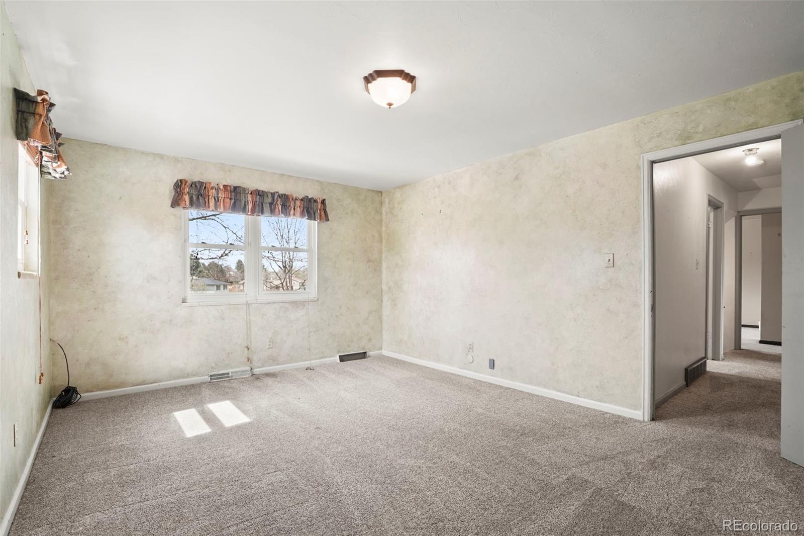 MLS Image #14 for 9004 e floyd avenue,denver, Colorado