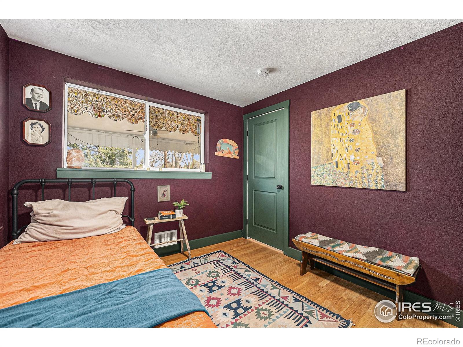 MLS Image #12 for 2566 s stuart street,denver, Colorado
