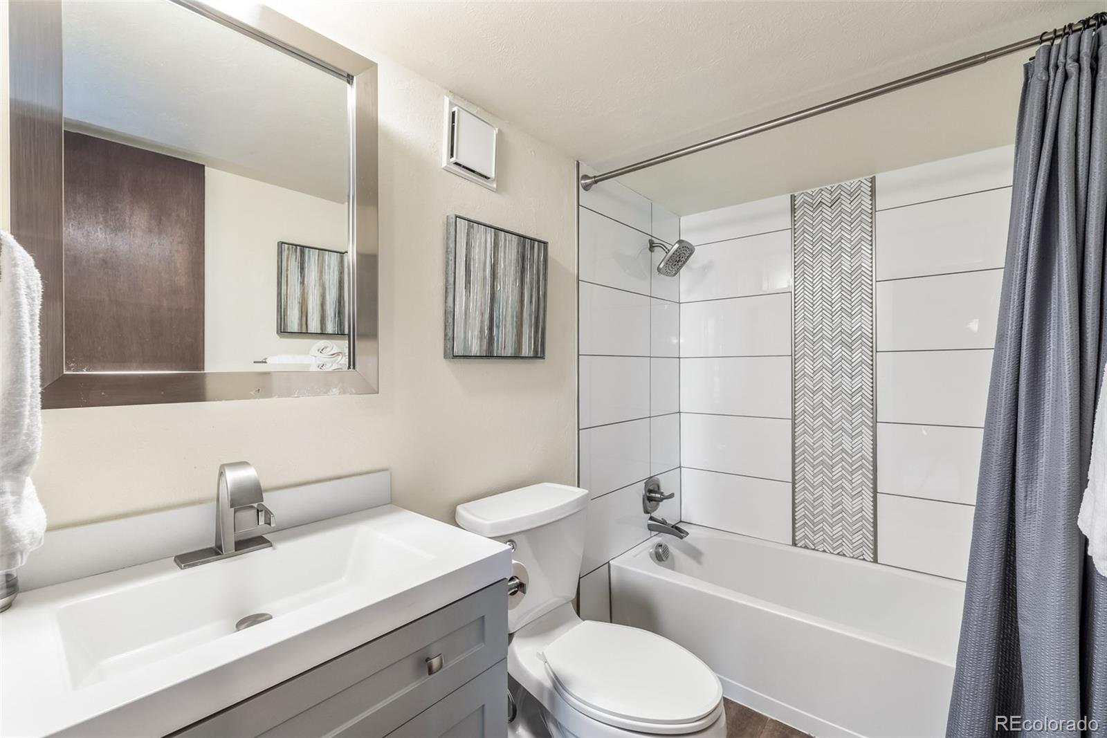 MLS Image #11 for 2200  lodgepole circle,silverthorne, Colorado