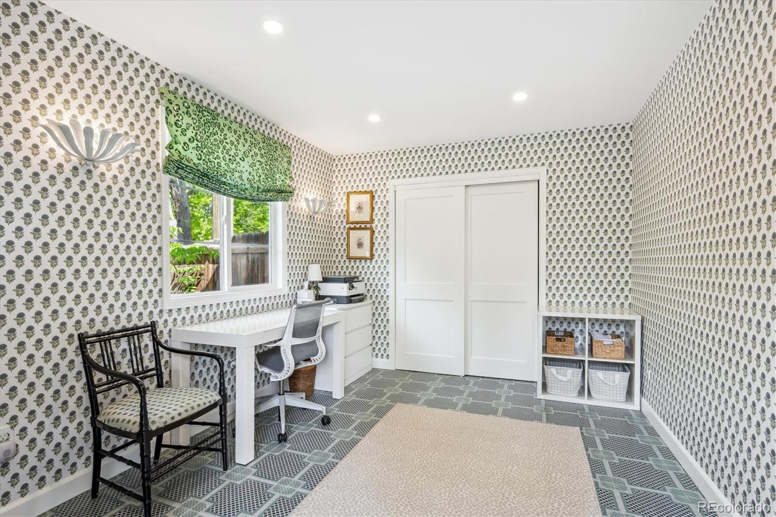 MLS Image #25 for 225 n ivanhoe street,denver, Colorado