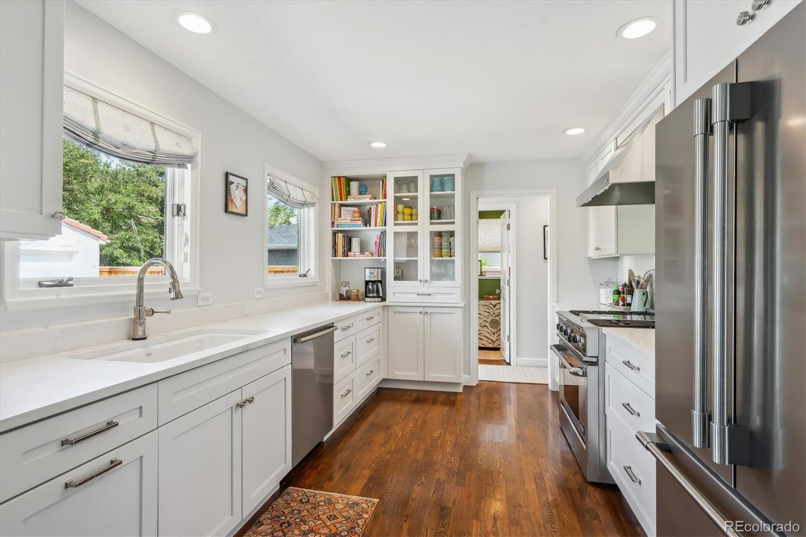 MLS Image #7 for 225 n ivanhoe street,denver, Colorado