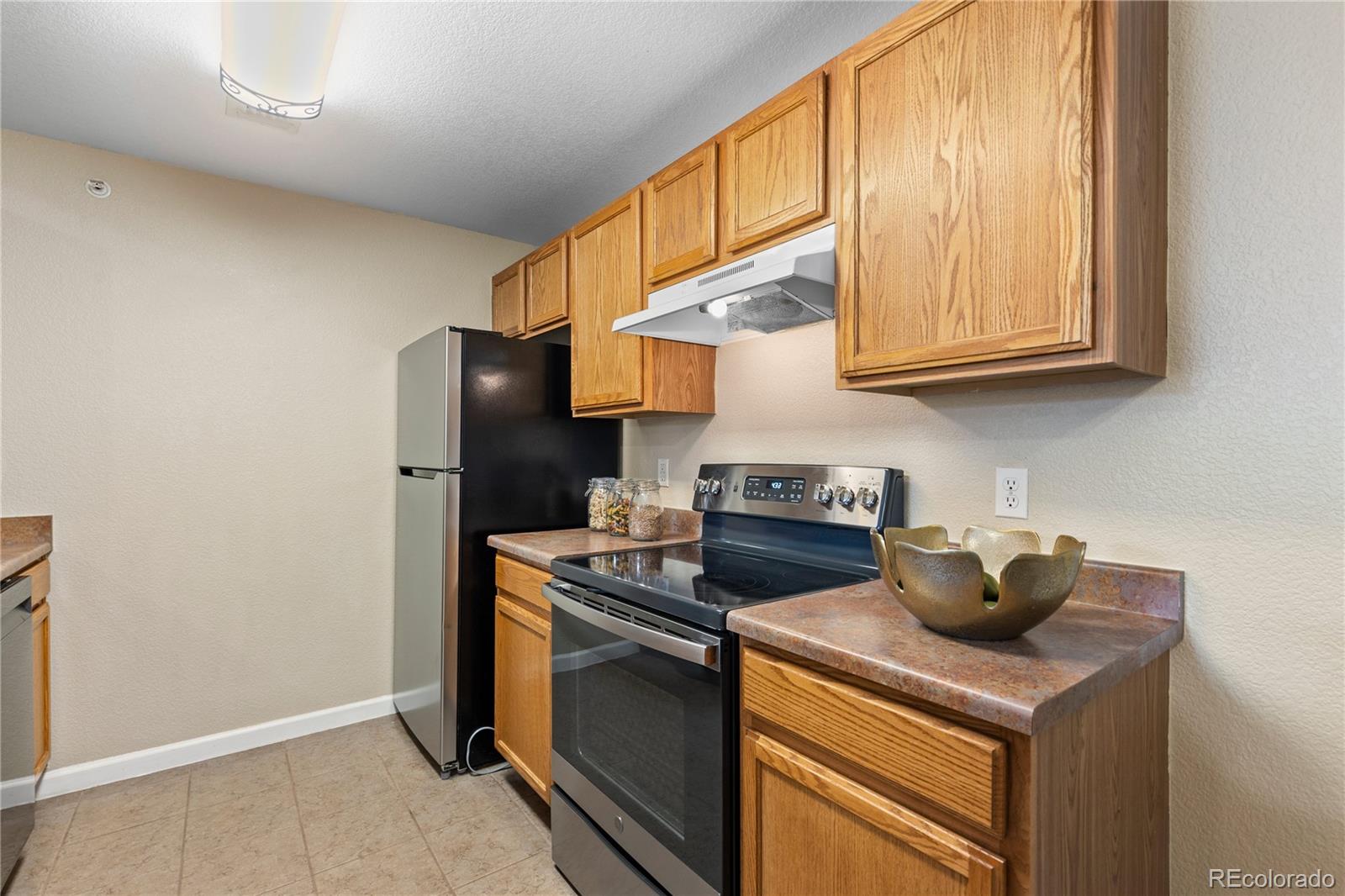 MLS Image #13 for 7440 s blackhawk street,englewood, Colorado