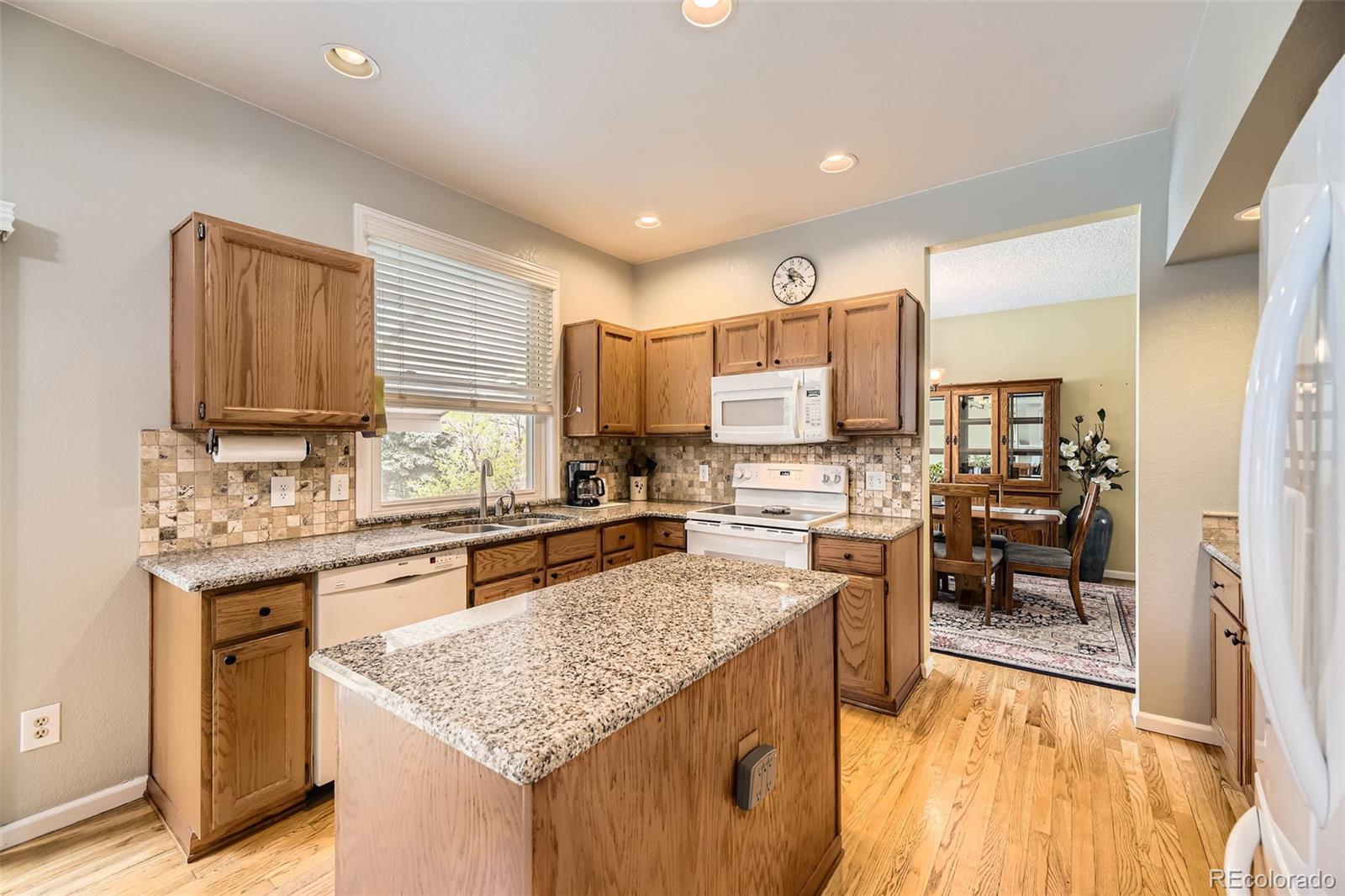 MLS Image #11 for 2420 s ellis court,lakewood, Colorado