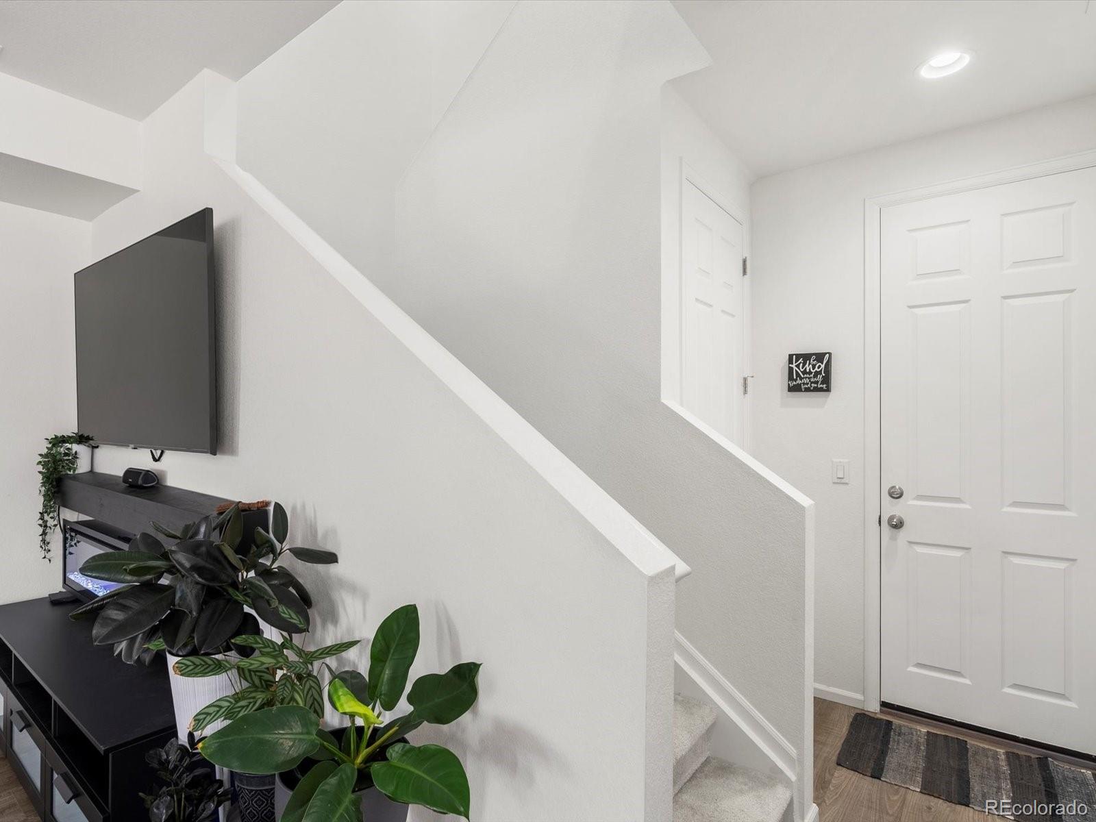 MLS Image #15 for 24333 e 41st avenue,aurora, Colorado