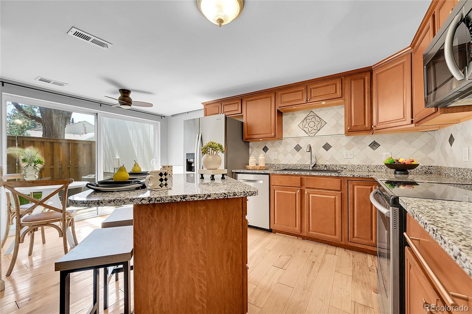 MLS Image #11 for 7077 s knolls way,centennial, Colorado