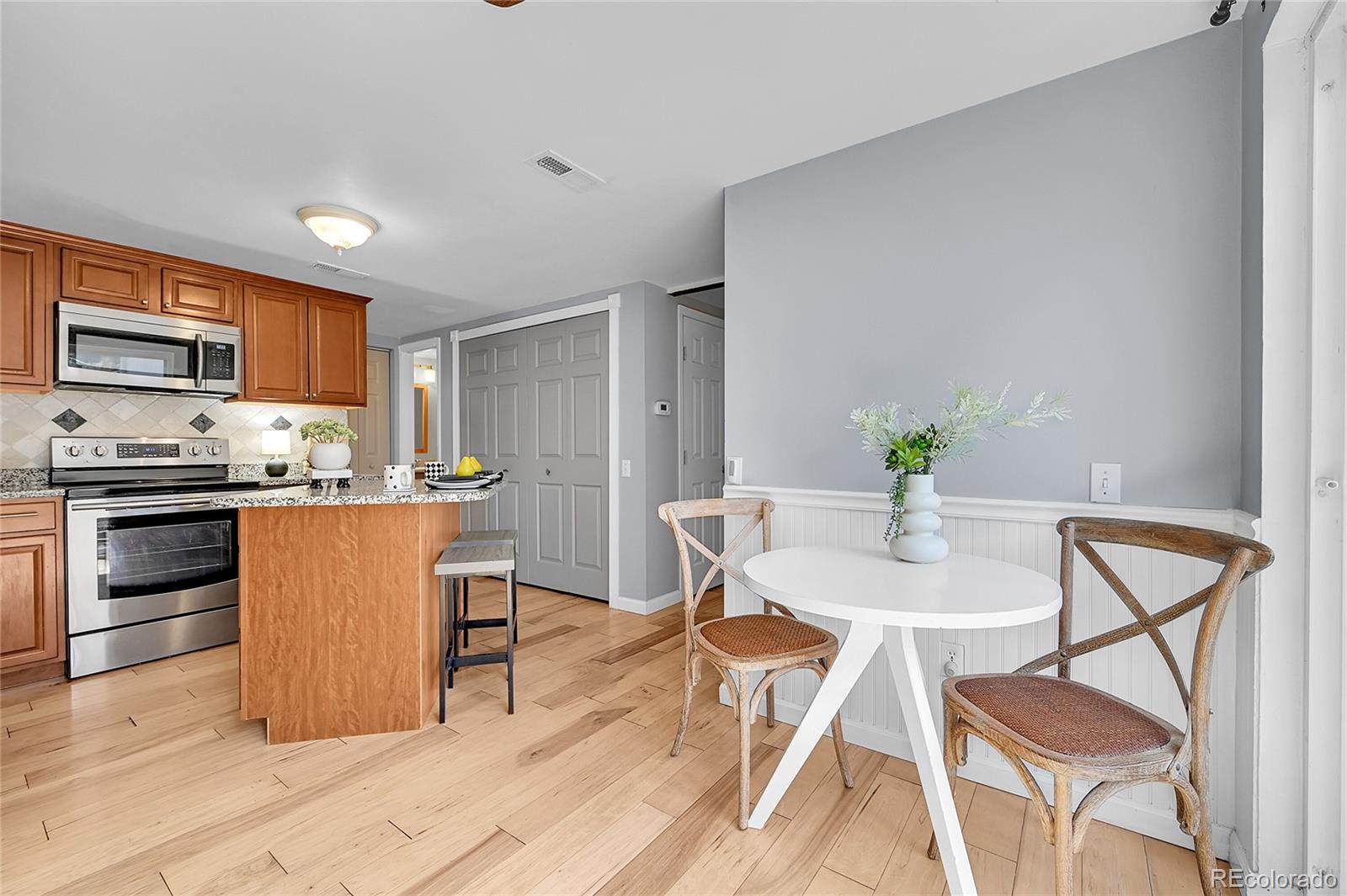 MLS Image #13 for 7077 s knolls way,centennial, Colorado