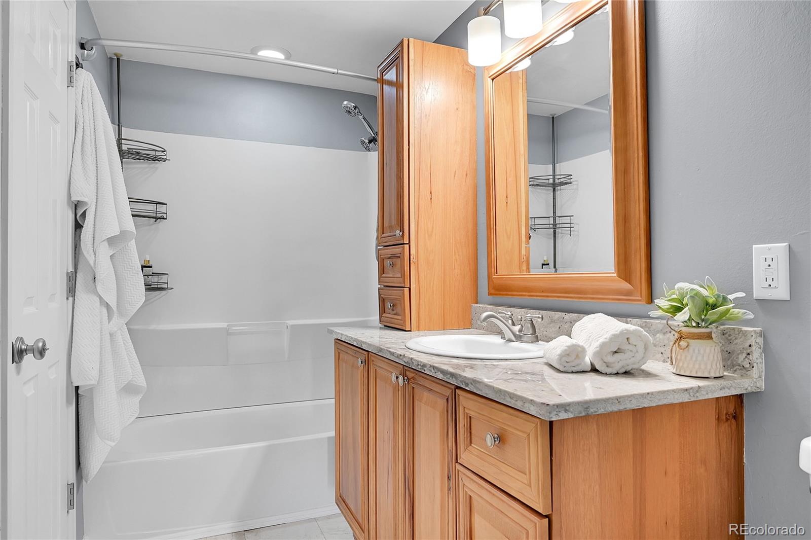 MLS Image #18 for 7077 s knolls way,centennial, Colorado