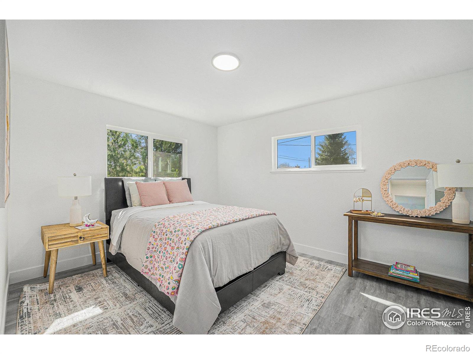 MLS Image #13 for 1580 s krameria street,denver, Colorado